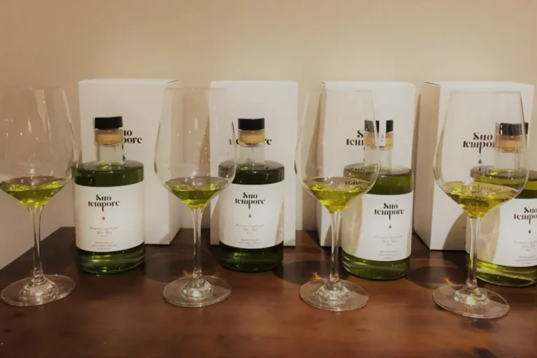 Neix ‘Suo Tempore’, un oli premium treballat al llarg de dos anys per aconseguir la màxima qualitat