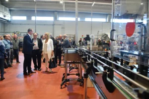 Inauguració del nou edifici per a l’elaboració de cava Portell